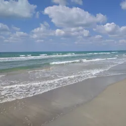 Nearby Krayot Beaches - Kiryat Bialik