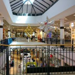 Maale Adumim Shopping Center - Maale Adumim
