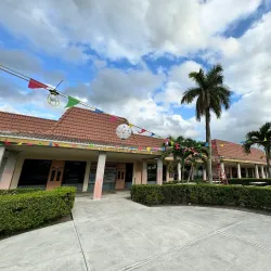 Tzur Moshe Community Center - Tzur Moshe