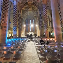 Truffle Market and Fair (Fiera Internazionale del Tartufo Bianco d'Alba) - Alba