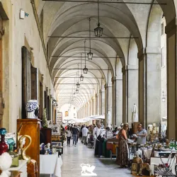 Antique Market (Fiera Antiquaria) - Arezzo
