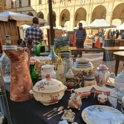 Antique Market (Fiera Antiquaria) - Arezzo