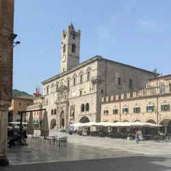 Piazza del Popolo - Ascoli Piceno