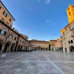 Piazza del Popolo - Ascoli Piceno