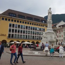 Piazza Walther - Bolzano-Bozen