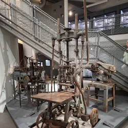 Crystal Glass Workshops and Museums - Colle di Val d'Elsa