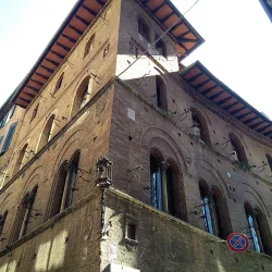 Palazzo Salimbeni - Siena