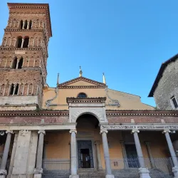 Terracina Cathedral (Cattedrale di San Cesareo) - Terracina