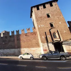 Castelvecchio and Castelvecchio Museum - Verona