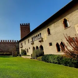 Castelvecchio and Castelvecchio Museum - Verona