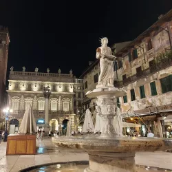 Piazza delle Erbe - Verona