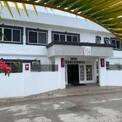 Port Antonio Town - Bamboo