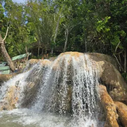 Dunn's River Falls - Brown's Town
