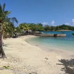 James Bond Beach - Lucky Hill
