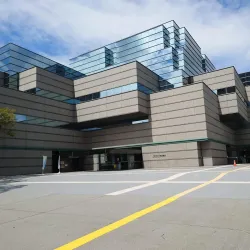 Higashi Osaka City Central Library - Higashi-osaka