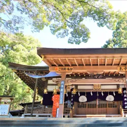 Hiraoka Shrine - Higashi-osaka