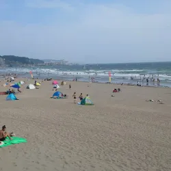Kamakura Beaches (Yuigahama and Zaimokuza) - Kamakura