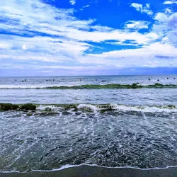 Kamakura Beaches (Yuigahama and Zaimokuza) - Kamakura