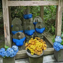 Meigetsu-in Temple - Kamakura