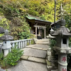 Zeniarai Benten Shrine - Kamakura
