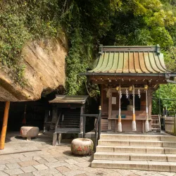 Zeniarai Benten Shrine - Kamakura