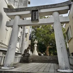 Kameyama Hachiman Shrine - Marugame