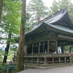 Suwa Taisha Shrine - Nagano