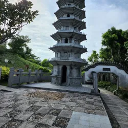 Fukushu-en Garden - Naha