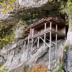 Mitokusan Sanbutsu-ji Temple - Tottori