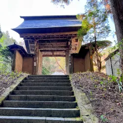 Anraku-ji Temple - Ueda