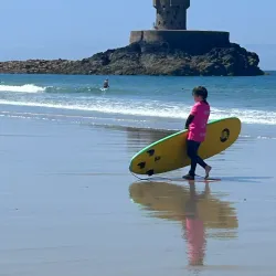 St Brelade's Bay Surf School - St Brelade
