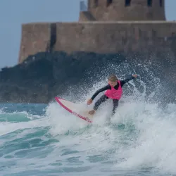 St Brelade's Bay Surf School - St Brelade