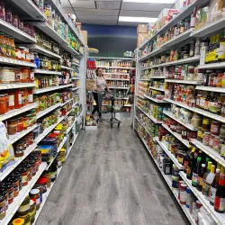 Local Markets in Ayy - 'ayy