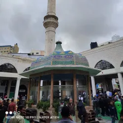 Nearby Historical Mosques - Umm As-summaq