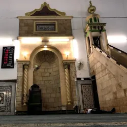 Nearby Historical Mosques - Umm As-summaq