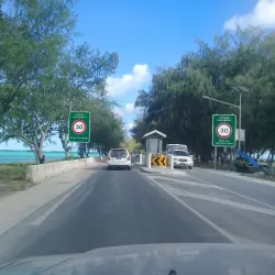 Bairiki Causeway - Bairiki