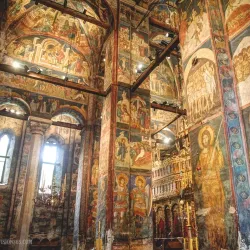 Radac Monastery - Istok