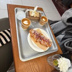 Local Cafes and Tea Houses - Al-'udayliyah