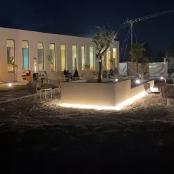 Local Eateries and Cafes - Al Wafrah