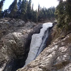 Barskoon Waterfall - Kyzyl-tuu