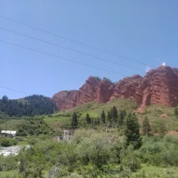 Jeti-Oguz Gorge - Kyzyl-tuu