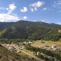 Jeti-Oguz Gorge - Kyzyl-tuu