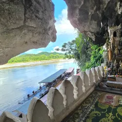 Pak Ou Caves - Luang Prabang