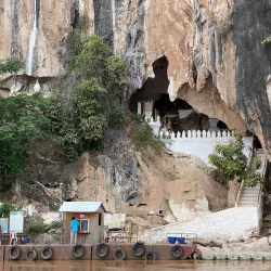 Pak Ou Caves - Luang Prabang