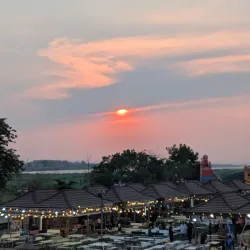 Mekong Riverside Park - Vientiane