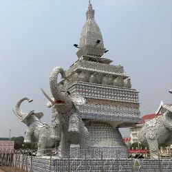 Patuxai (Victory Gate) - Vientiane