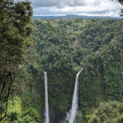 Tad Fane Waterfall - Xiangkhouang