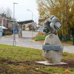 Twin Town Border Crossing - Valka