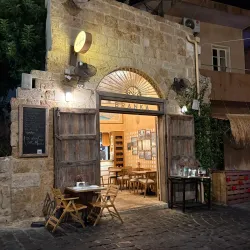 Local Seafood Restaurants - Al-batrun