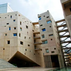 Saint Joseph University Campus - Jal el Dib